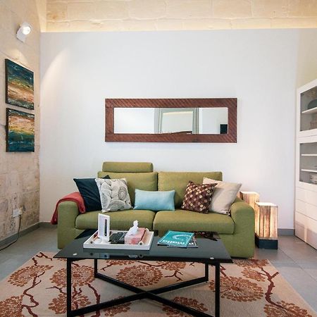 28 Peter Apartment Sliema Luaran gambar